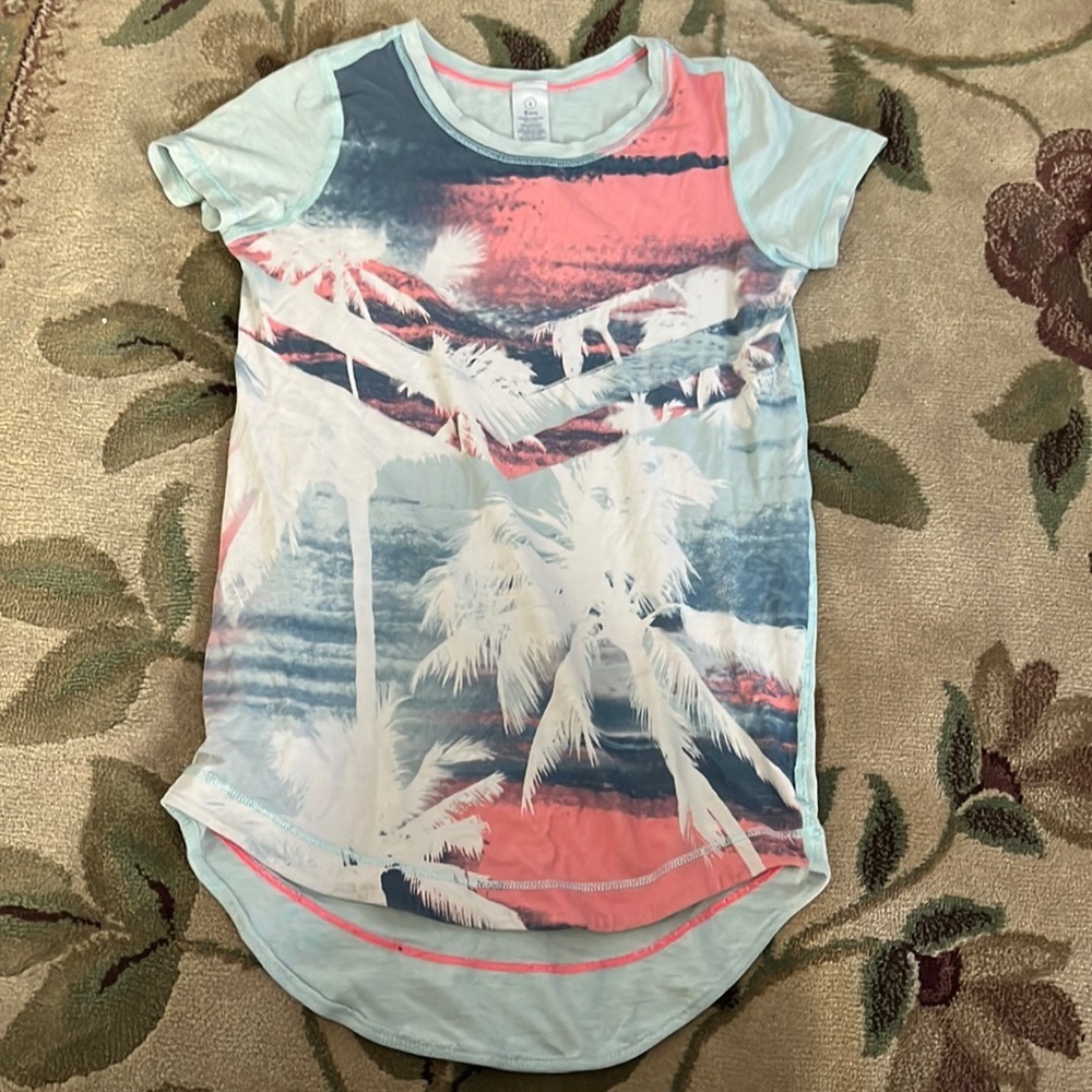 Ivivva athletic palm tree T-shirt